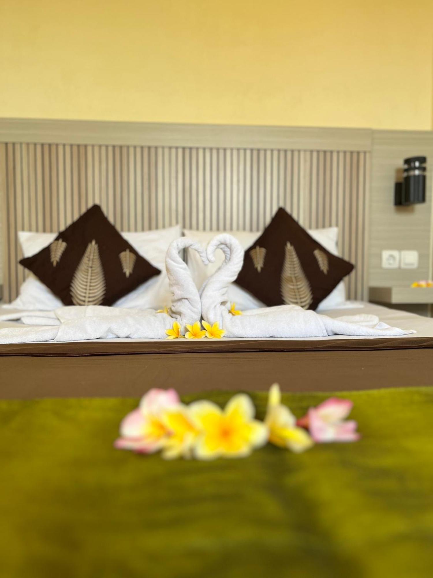 Lionk Bali House Bed & Breakfast Ubud  Bagian luar foto